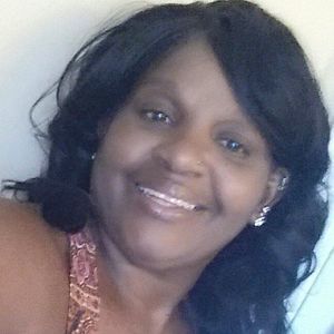 Meet your Posher, Evette